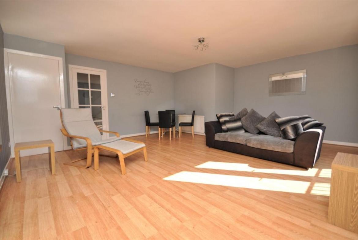 No 11 3 Bed Serviced Appartment Town Centre Girvan Exterior foto